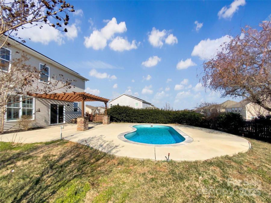 11123 River Oaks Dr Concord, NC 28027