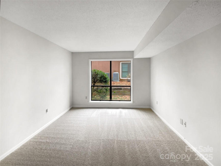 7340 Winery Ln Charlotte, NC 28227