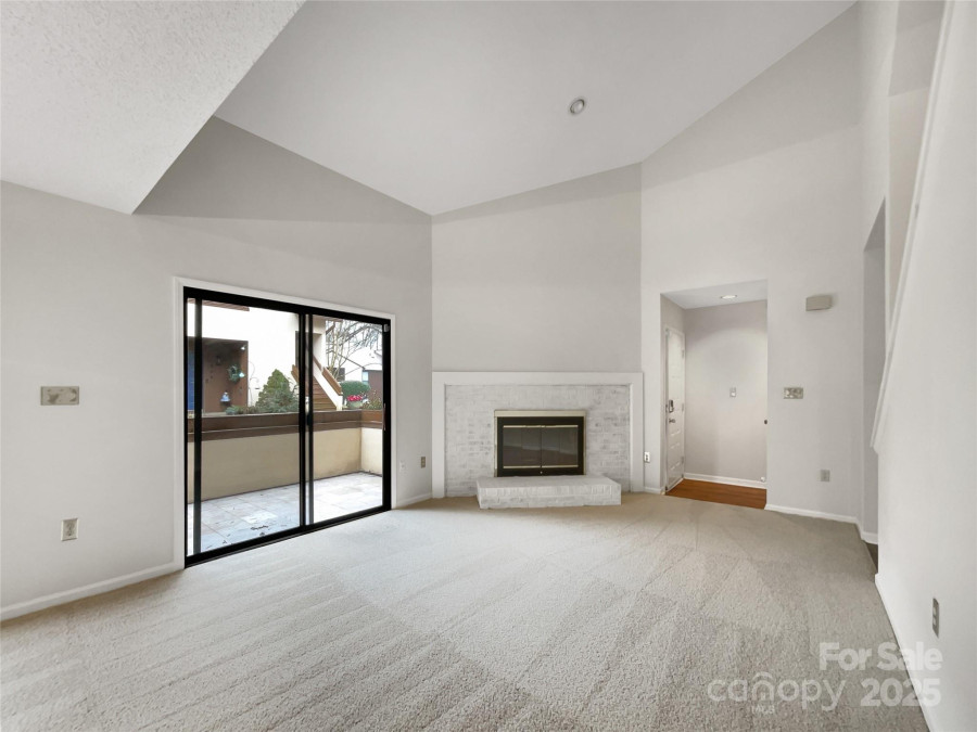 7340 Winery Ln Charlotte, NC 28227
