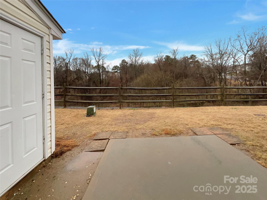 725 Rock Lake Glen Fort Mill, SC 29715