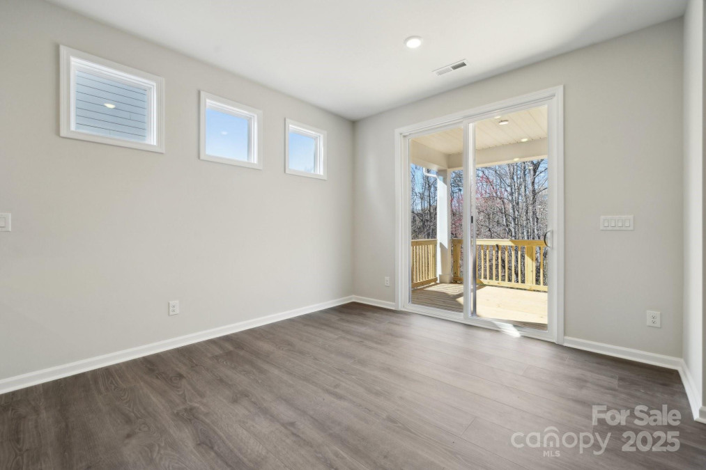 136 Glenn Dr Mooresville, NC 28115