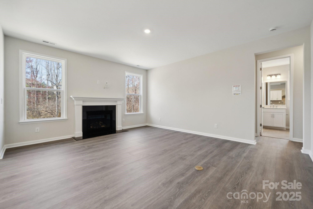 136 Glenn Dr Mooresville, NC 28115