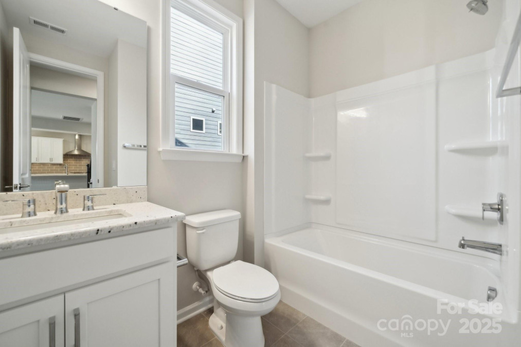 136 Glenn Dr Mooresville, NC 28115