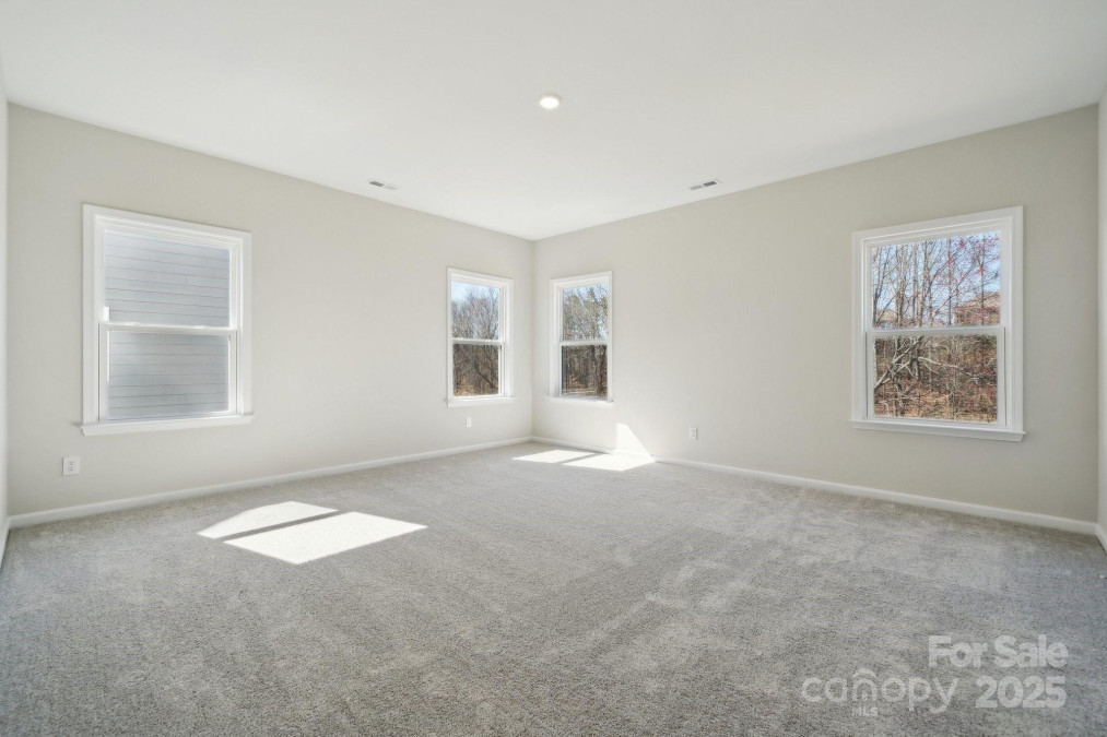 136 Glenn Dr Mooresville, NC 28115