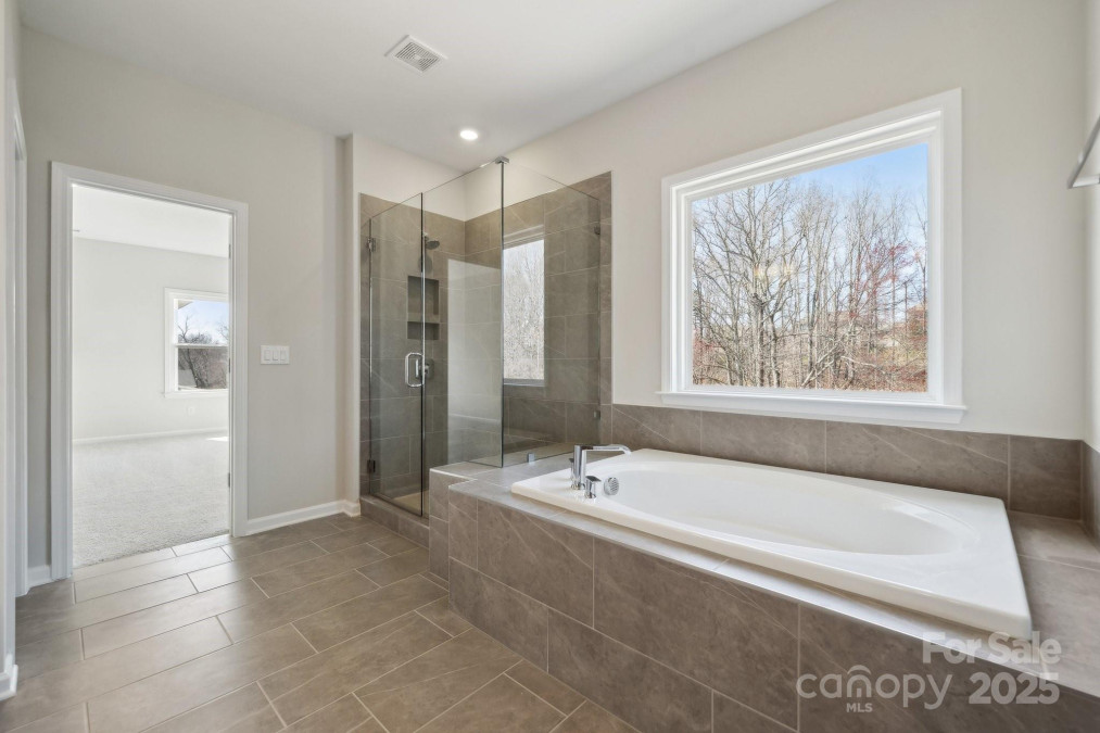 136 Glenn Dr Mooresville, NC 28115