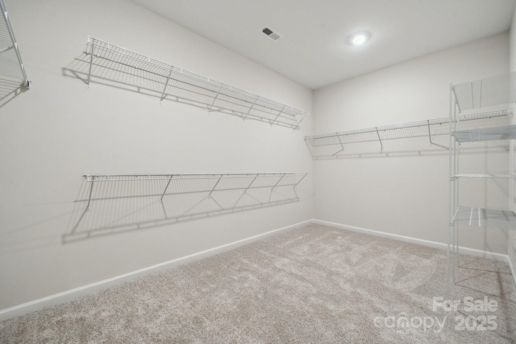 136 Glenn Dr Mooresville, NC 28115
