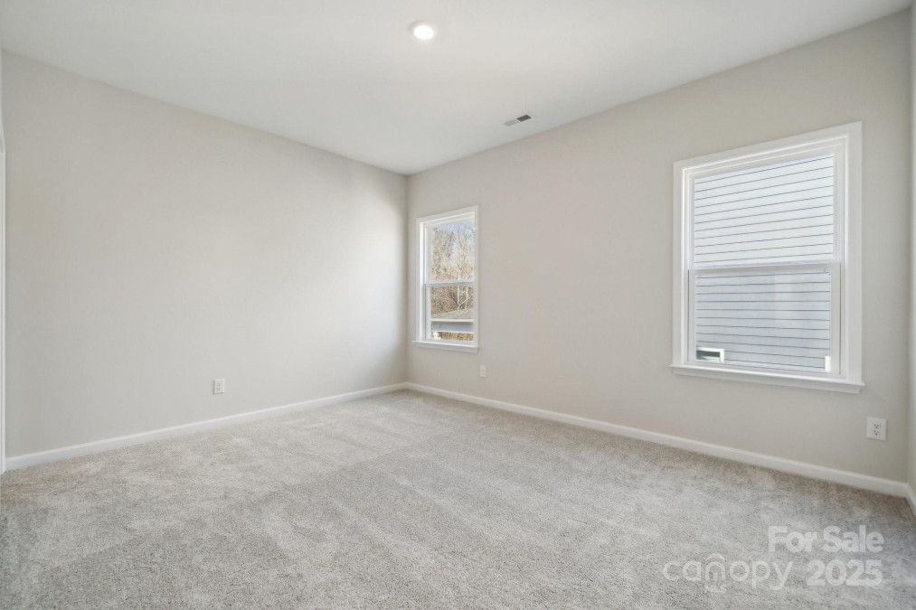 136 Glenn Dr Mooresville, NC 28115