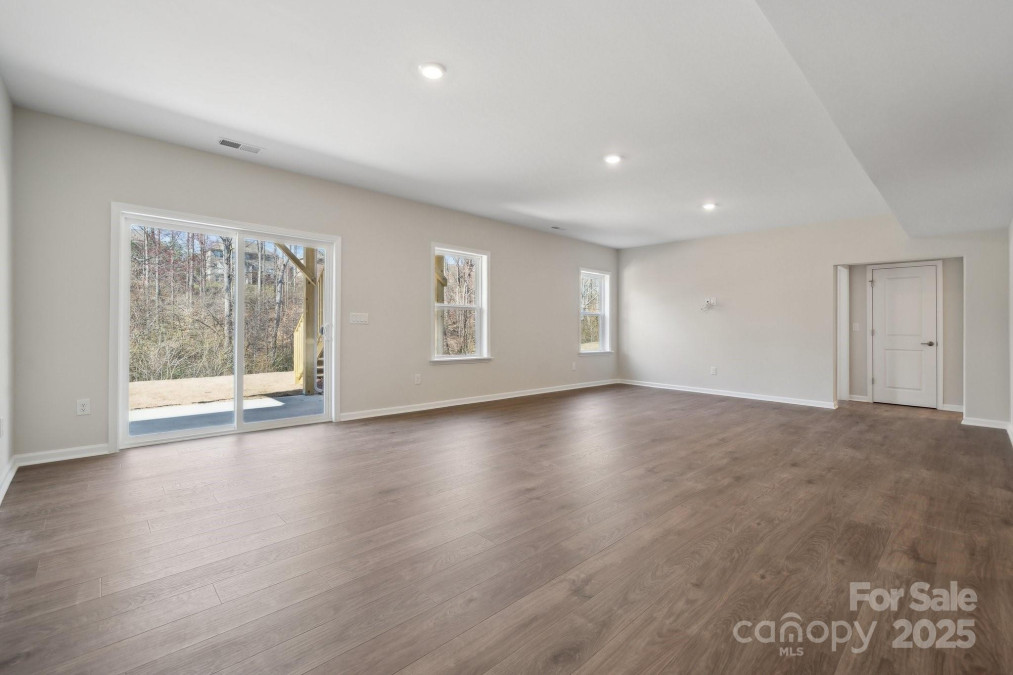 136 Glenn Dr Mooresville, NC 28115