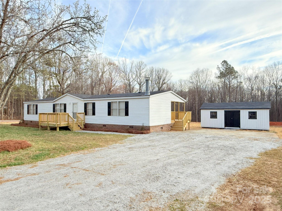 288 John L Hudson Sr Rd Lancaster, SC 29720