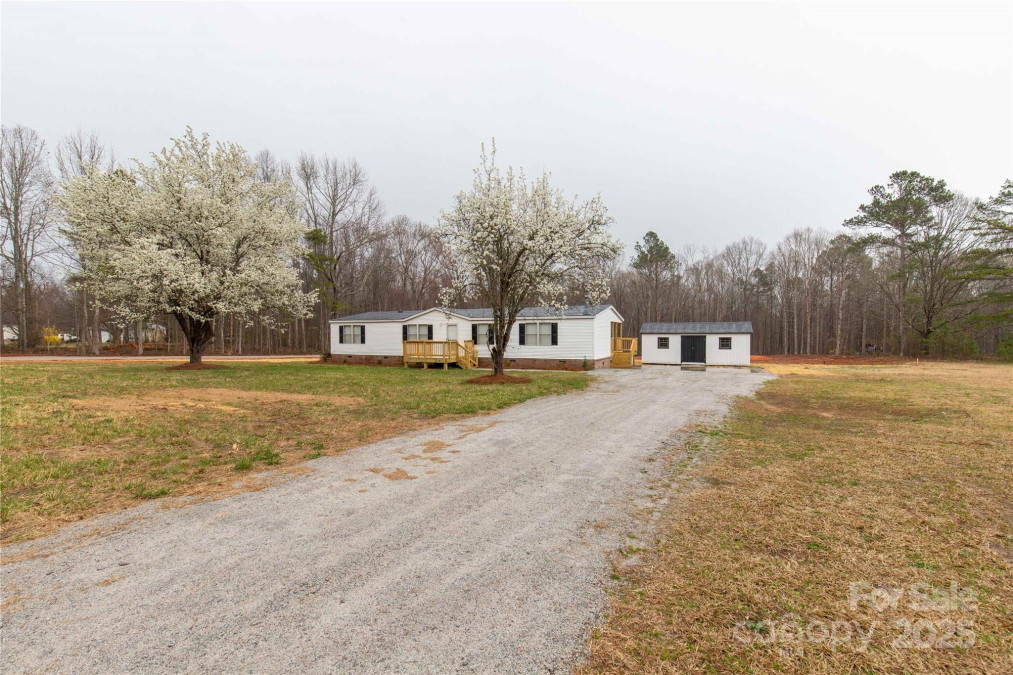 288 John L Hudson Sr Rd Lancaster, SC 29720