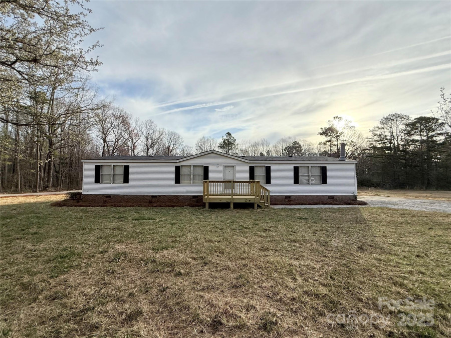 288 John L Hudson Sr Rd Lancaster, SC 29720