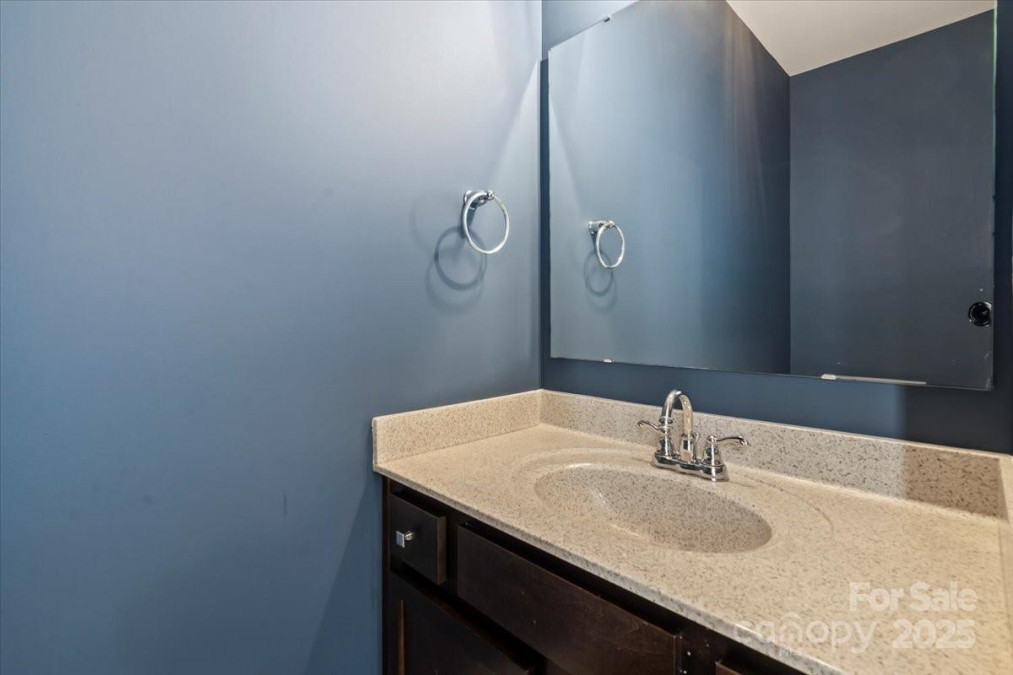 439 Newfound Hollow Dr Charlotte, NC 28214