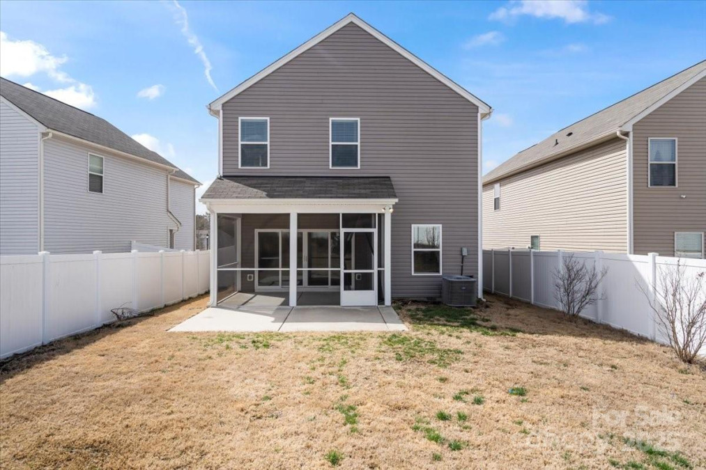439 Newfound Hollow Dr Charlotte, NC 28214