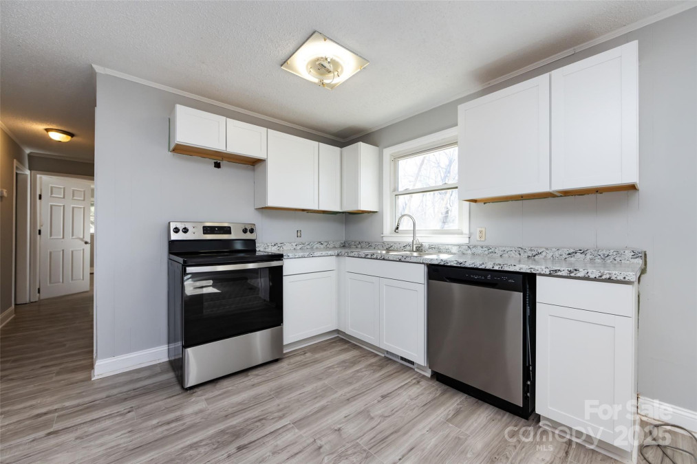 4211 Little Mountain Rd Gastonia, NC 28056