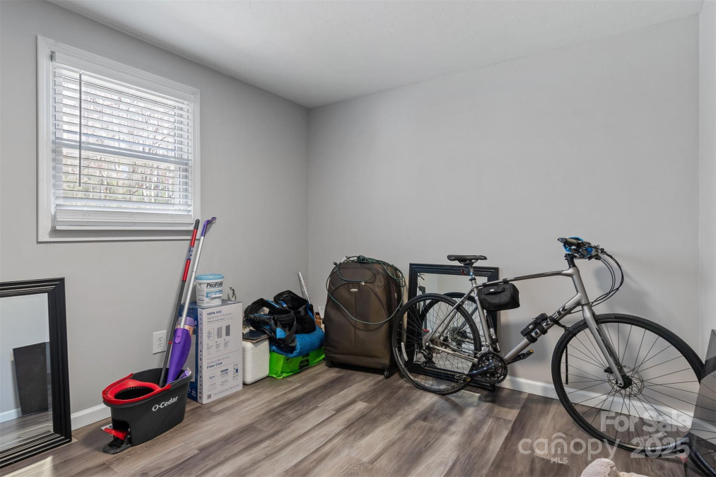 1740 Young Dr Conover, NC 28613