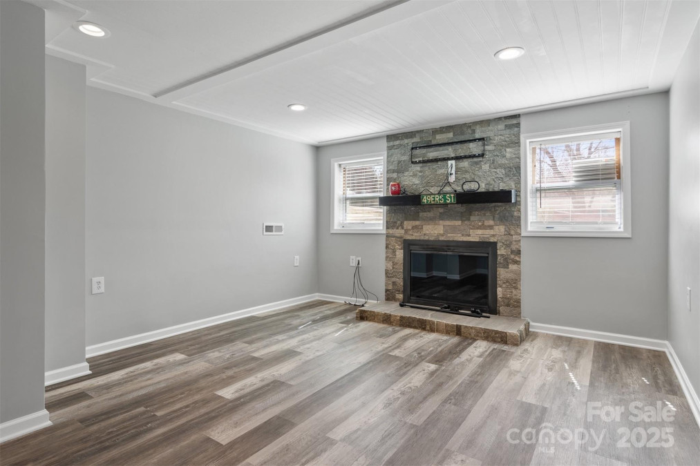 1740 Young Dr Conover, NC 28613