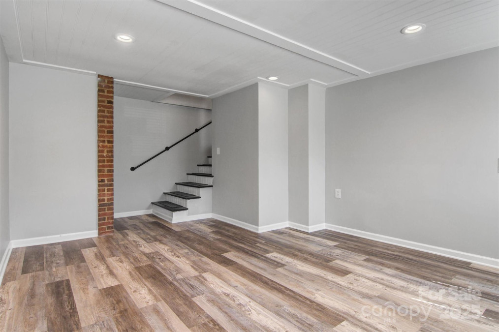 1740 Young Dr Conover, NC 28613