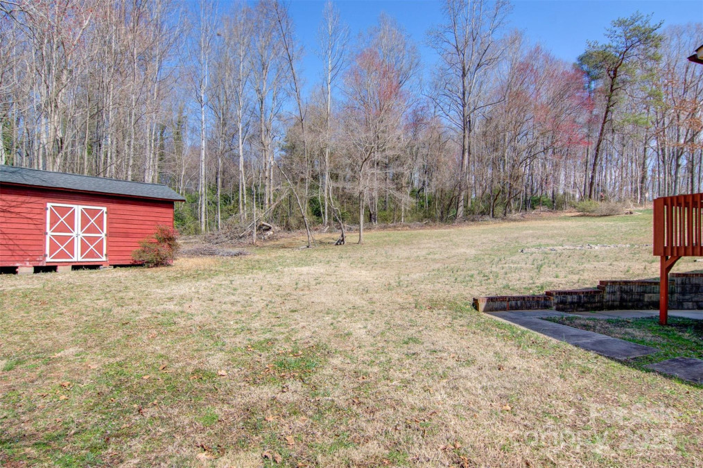 1740 Young Dr Conover, NC 28613