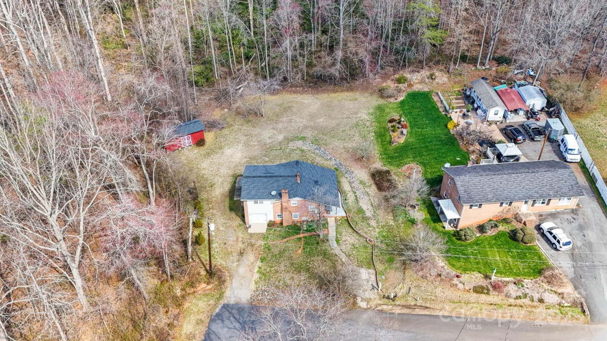 1740 Young Dr Conover, NC 28613
