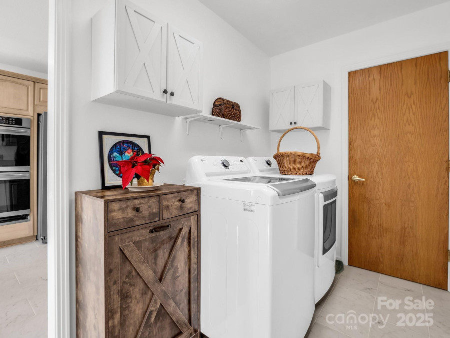 209 Walnut Ridge Rd Brevard, NC 28712