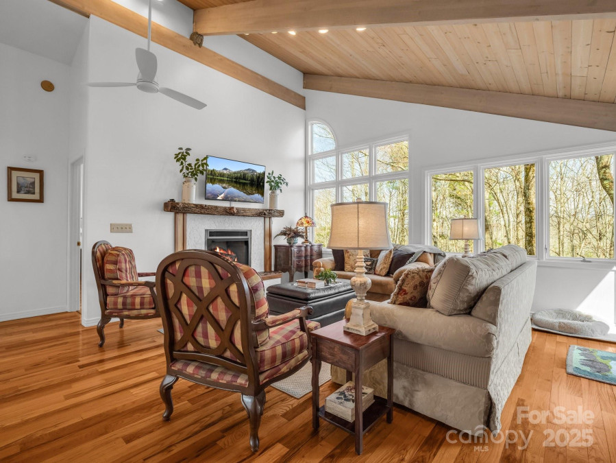 209 Walnut Ridge Rd Brevard, NC 28712