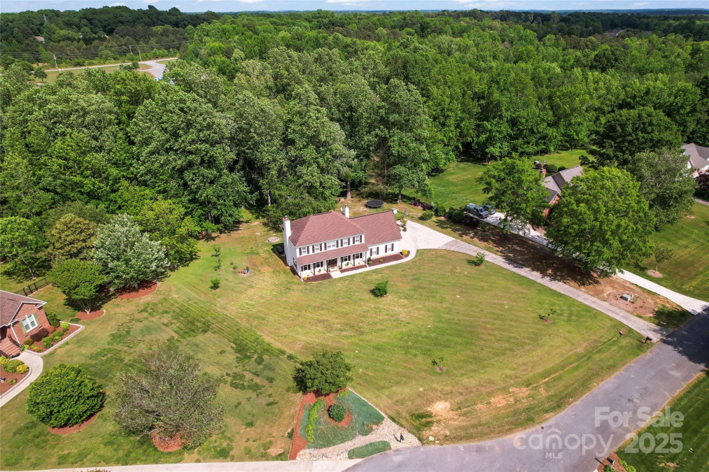1226 Flint Ct Matthews, NC 28104