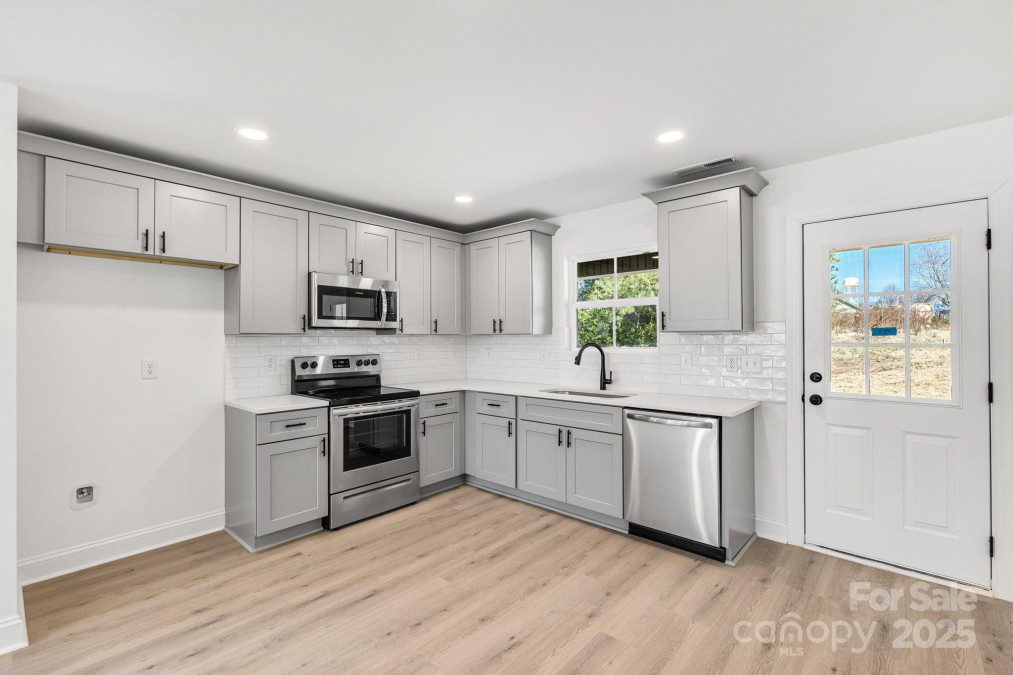 219 Rice St Landis, NC 28088