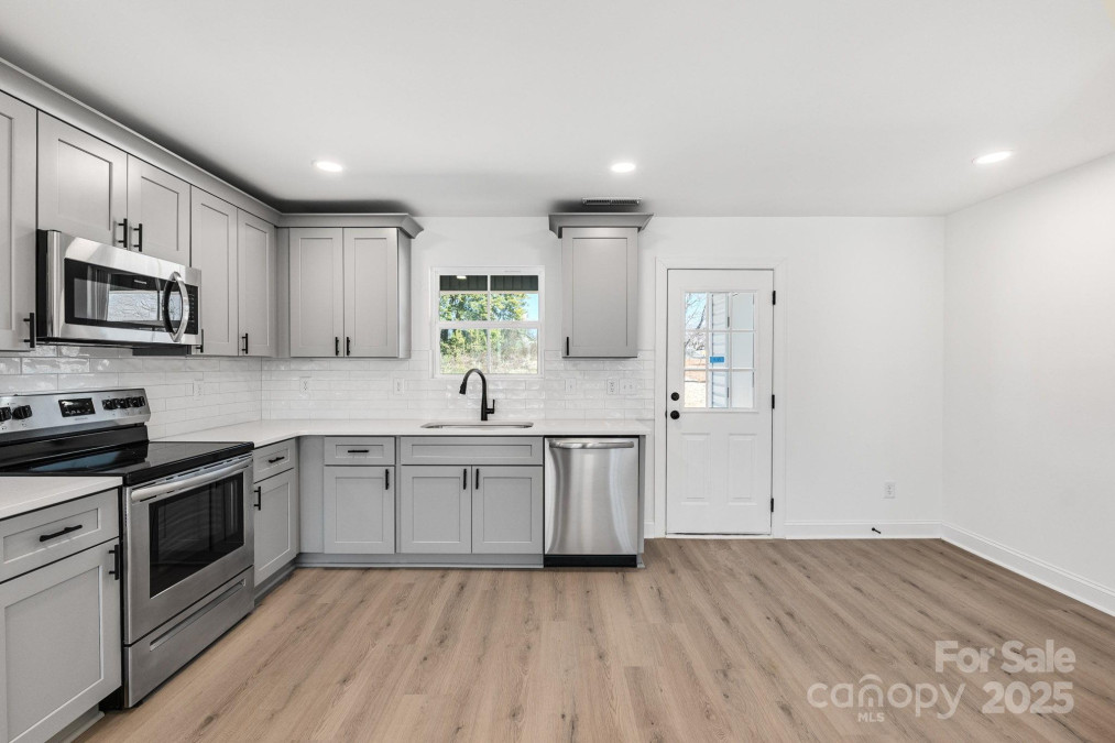 219 Rice St Landis, NC 28088
