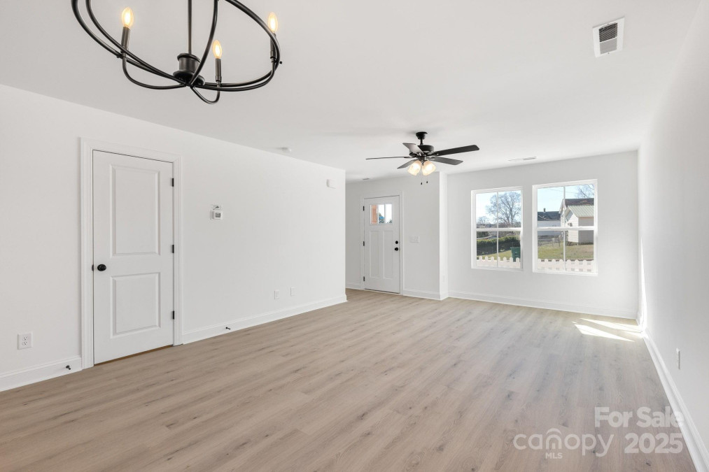 219 Rice St Landis, NC 28088