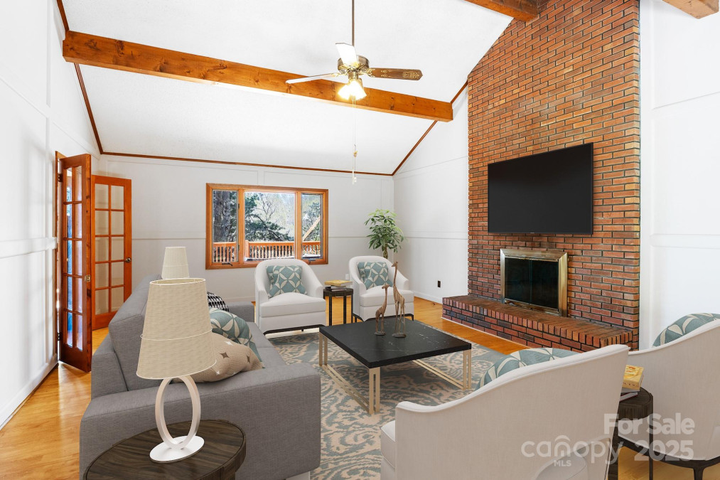 15 Elmwood Ln Asheville, NC 28803