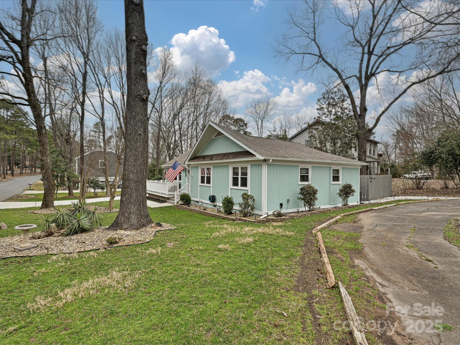 5091 Windward Dr Tega Cay, SC 29708