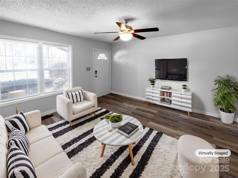 2725 Fair Oaks Dr Gastonia, NC 28054