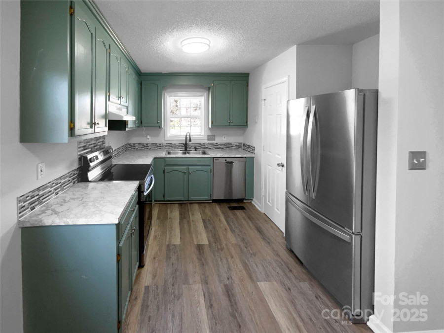 2725 Fair Oaks Dr Gastonia, NC 28054