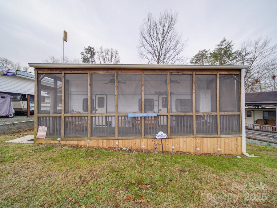 171 Holly Harbor Trl Mount Gilead, NC 27306