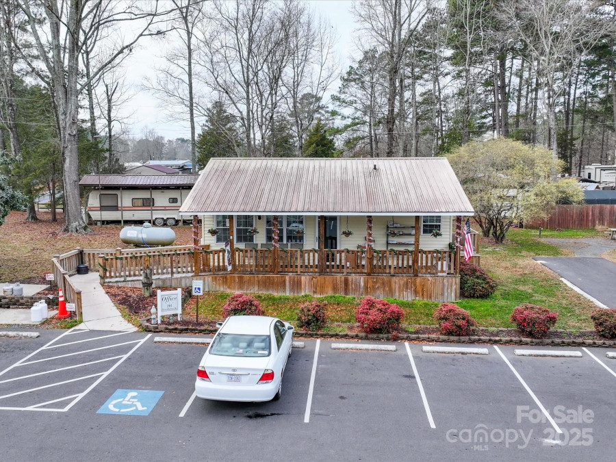 171 Holly Harbor Trl Mount Gilead, NC 27306