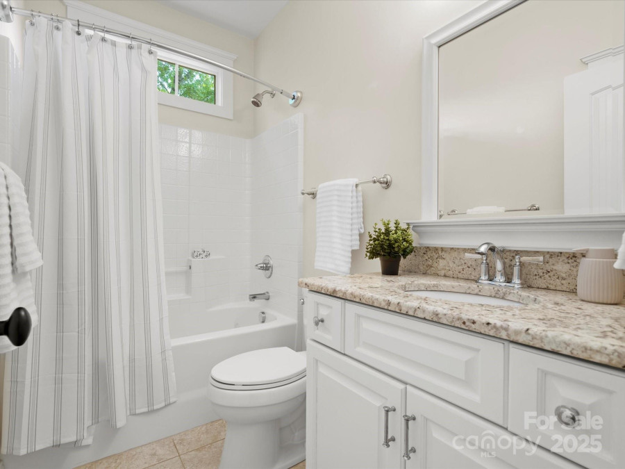 1708 Meadow Crest Ct Matthews, NC 28104