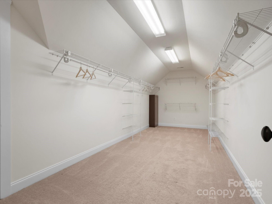 1708 Meadow Crest Ct Matthews, NC 28104