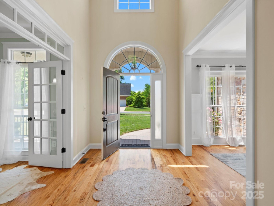 1708 Meadow Crest Ct Matthews, NC 28104