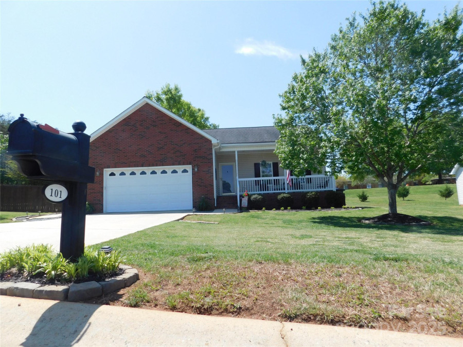 101 Brookview Dr Shelby, NC 28152