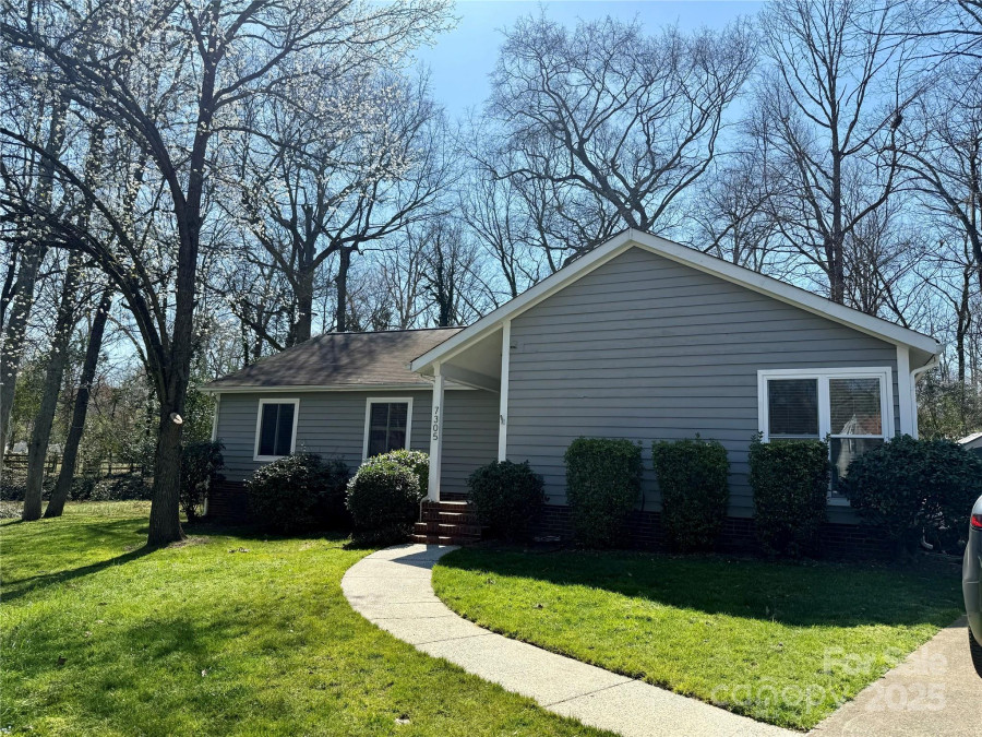 7305 Park Vista Cir Charlotte, NC 28226