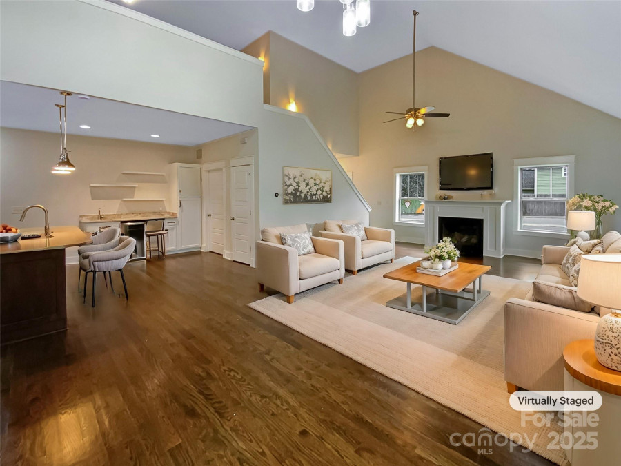 2927 Clemson Ave Charlotte, NC 28205