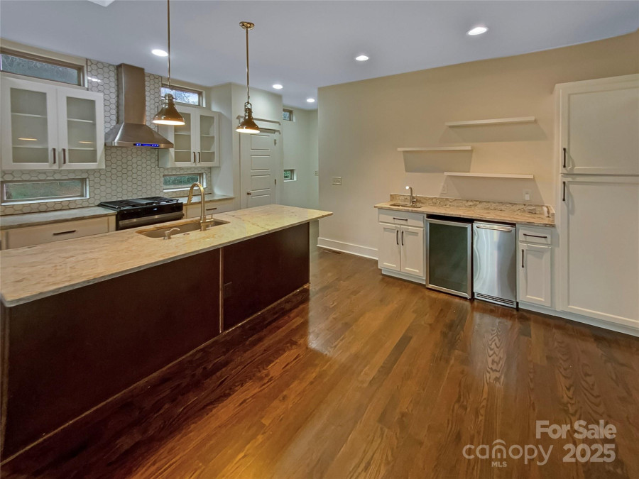 2927 Clemson Ave Charlotte, NC 28205