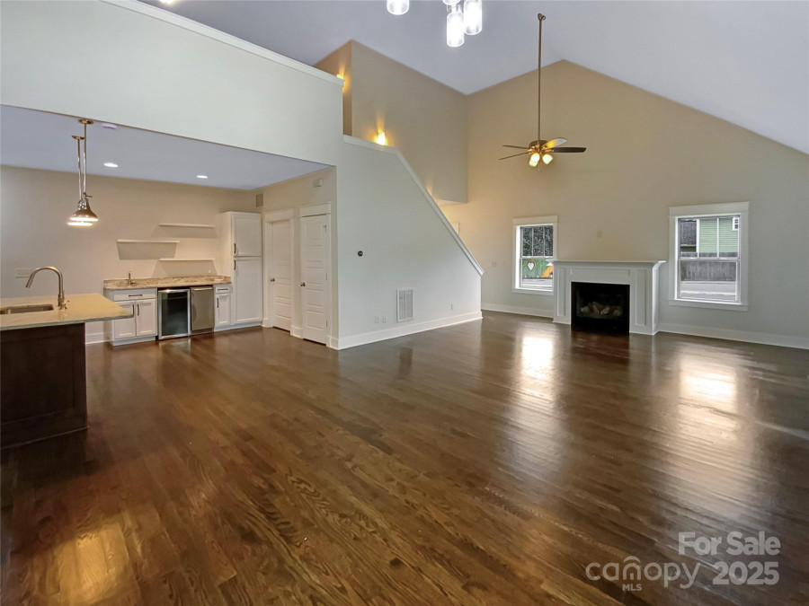 2927 Clemson Ave Charlotte, NC 28205