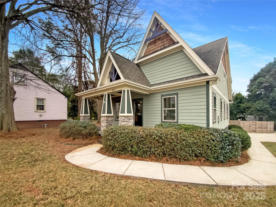 2927 Clemson Ave Charlotte, NC 28205