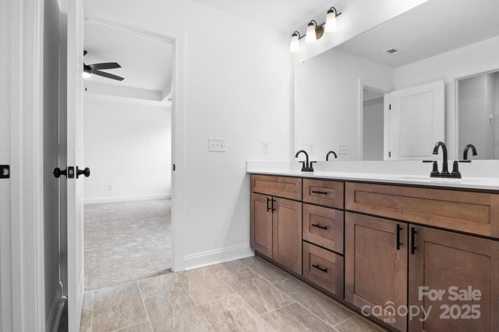 3030 Swallowtail Ln Kannapolis, NC 28083