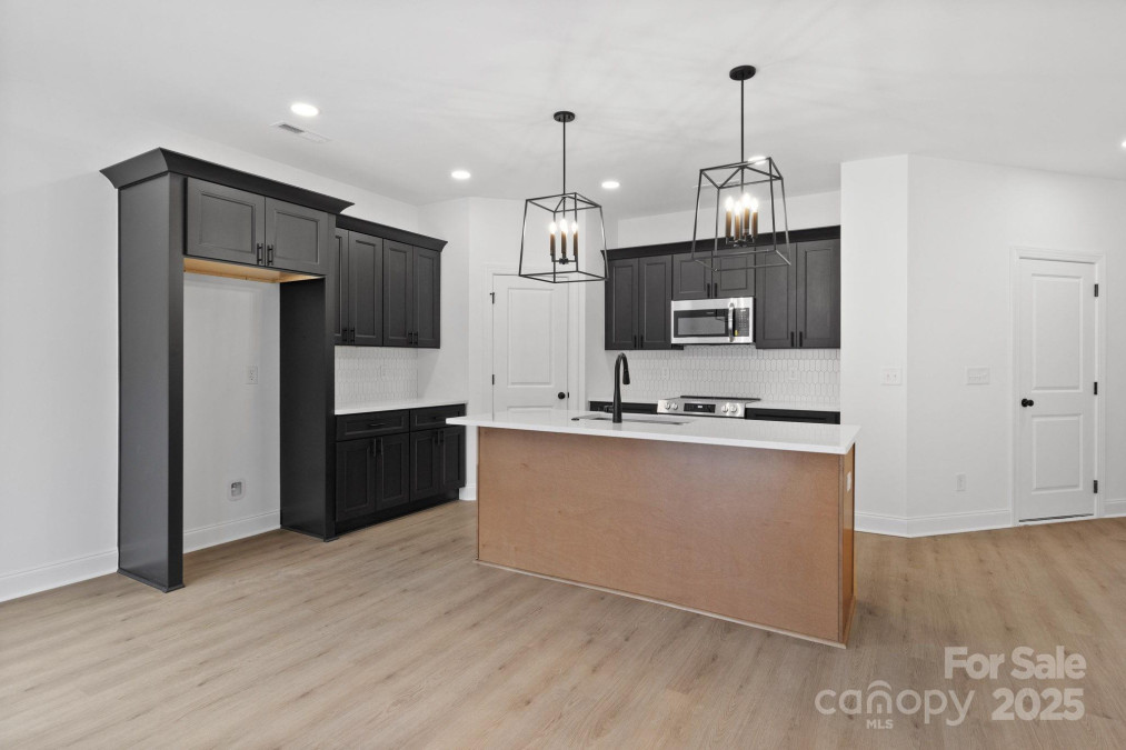 3030 Swallowtail Ln Kannapolis, NC 28083