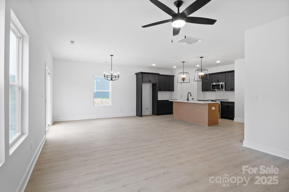 3030 Swallowtail Ln Kannapolis, NC 28083