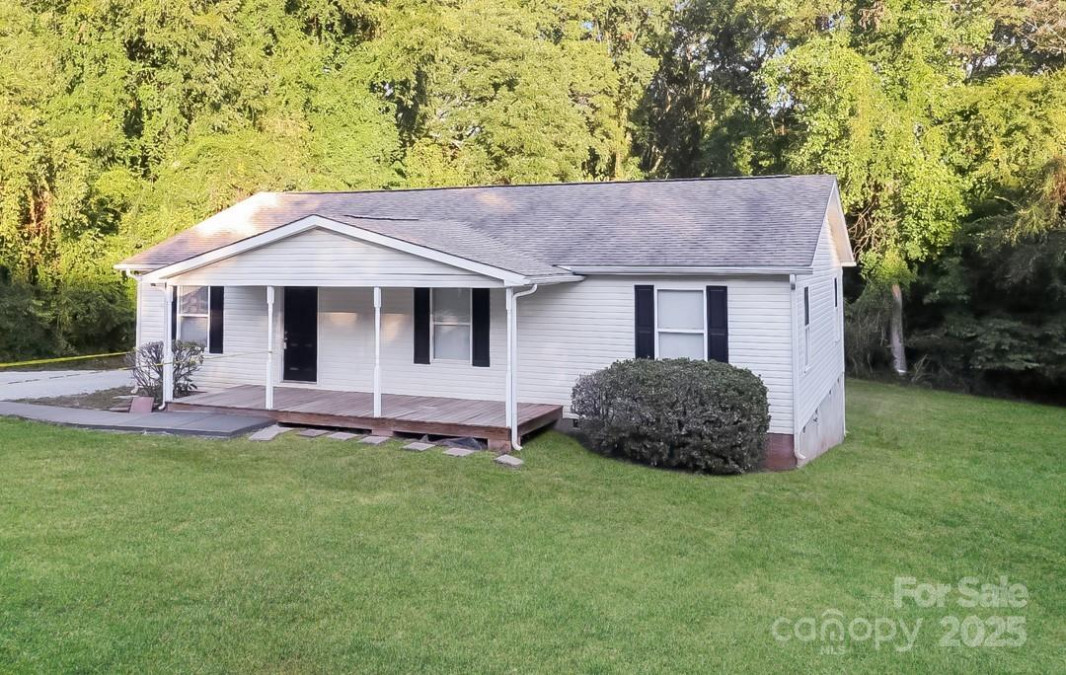 19 Church St York, SC 29745