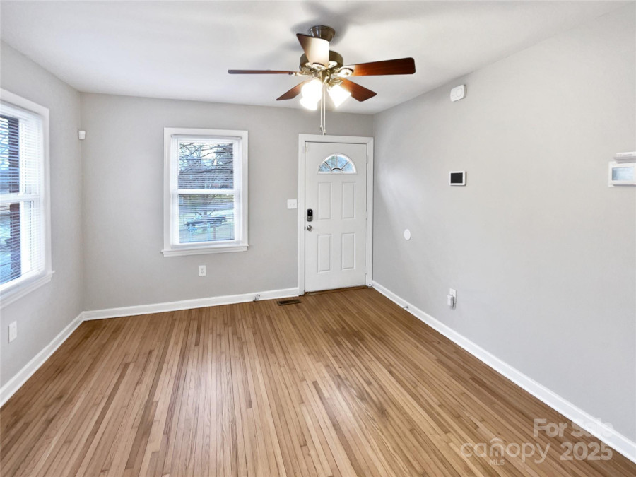 325 Oregon St Charlotte, NC 28208