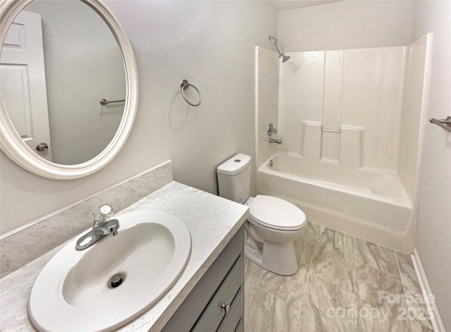 867 Meadow Hill Ct Lincolnton, NC 28092